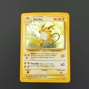POKEMON 14/102 Rare Holo Raichu